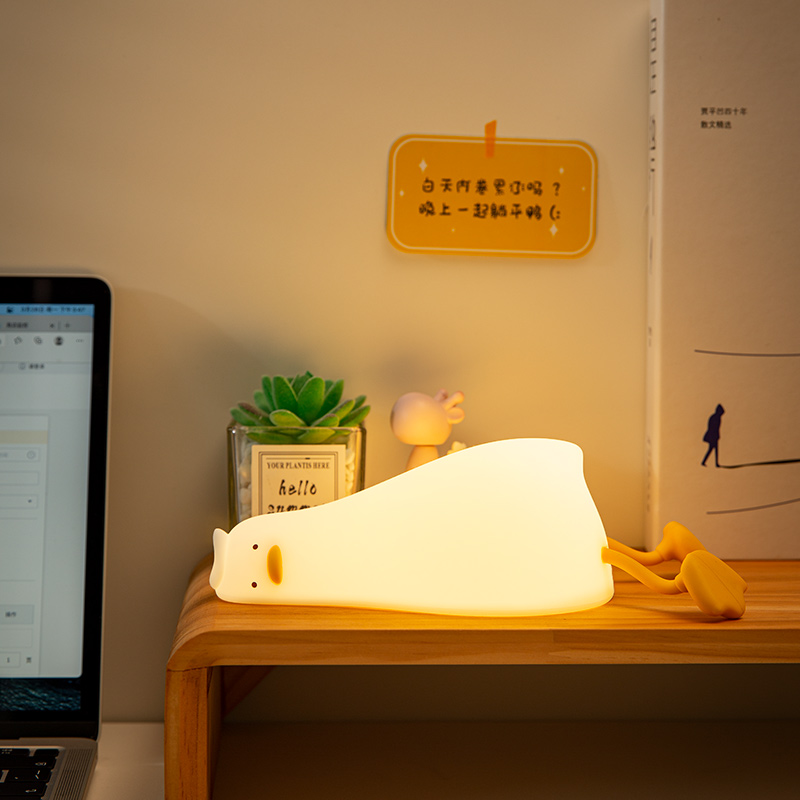 Lampada Notturna a Forma di An - Phone Holder recensione e prezzo